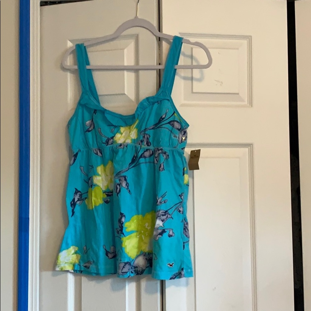 Hollister light blue floral tank top with tags